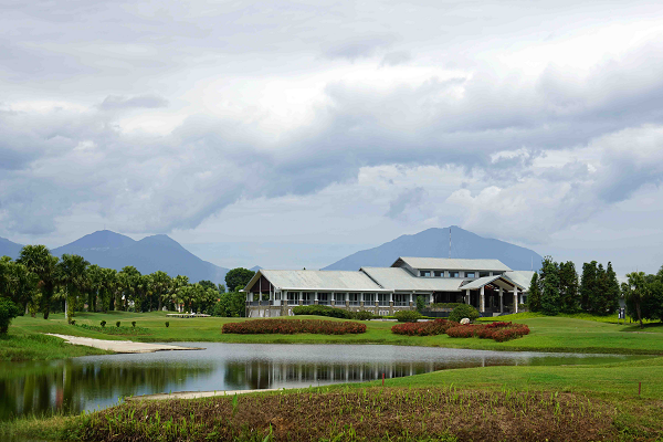 sân golf đầm vạc
