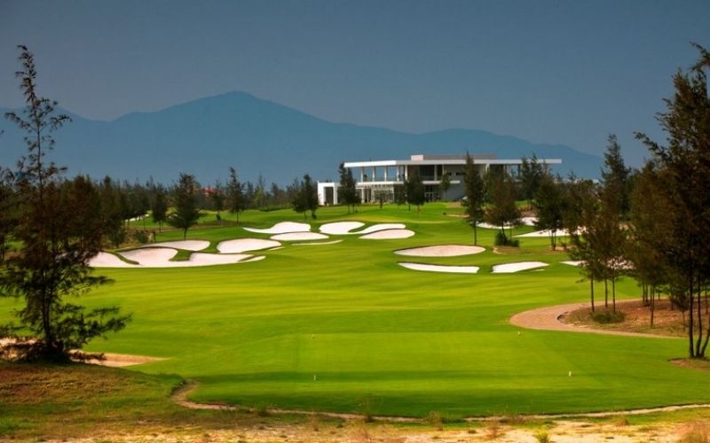 sân golf đầm vạc