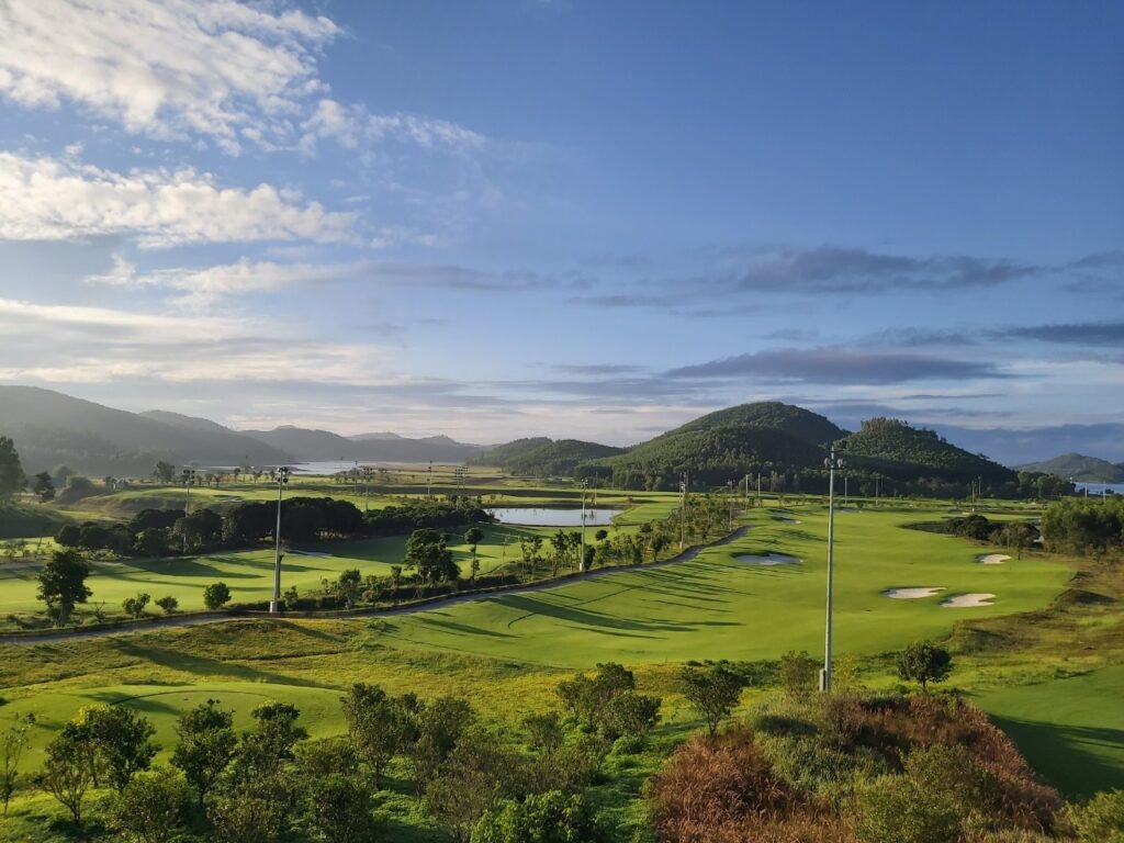 sân golf mường thanh diễn lâm