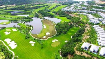 sân golf cửa lò