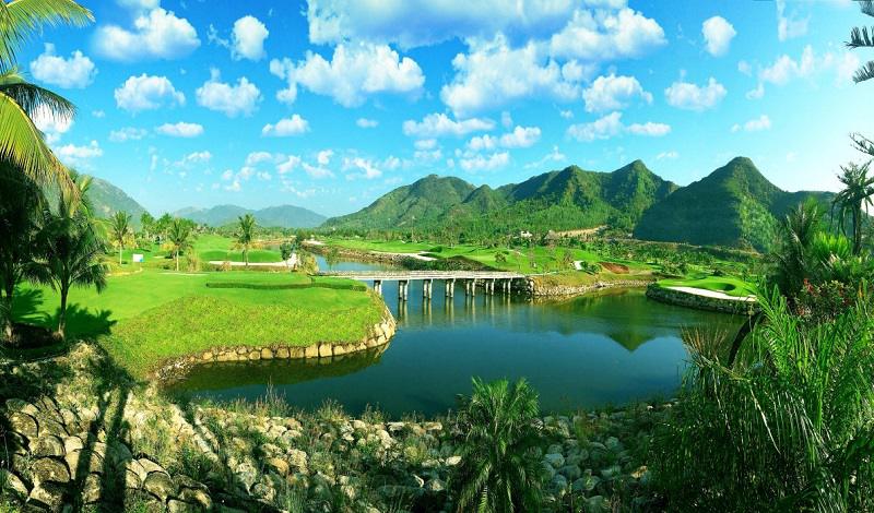 Sân golf Diamond Bay