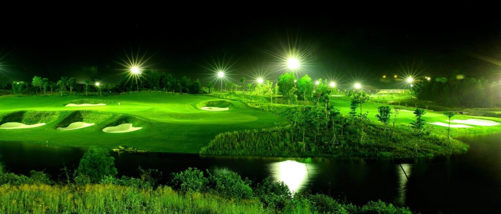 đèn đêm sân golf Bà Nà Hills