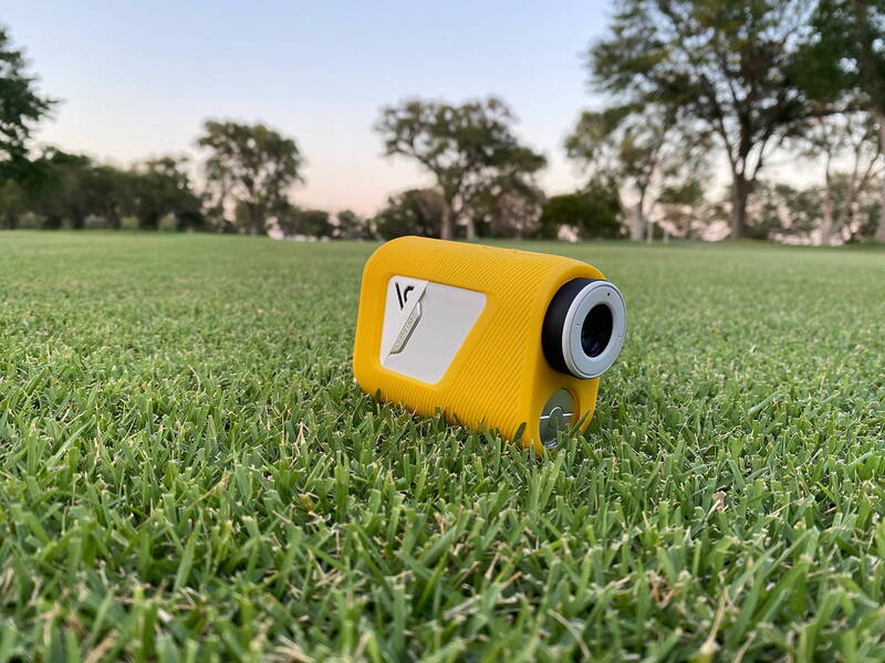 máy đo khoảng cách golf Voice Caddie TL1
