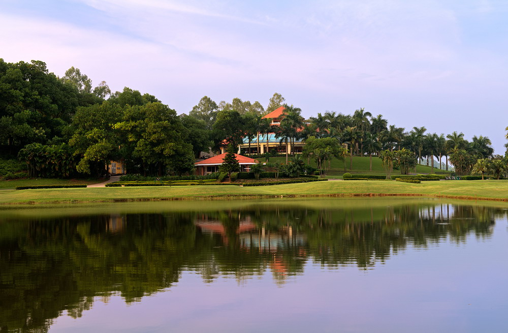 Sân golf Đồng Mô BRG Kings Island Golf Resort