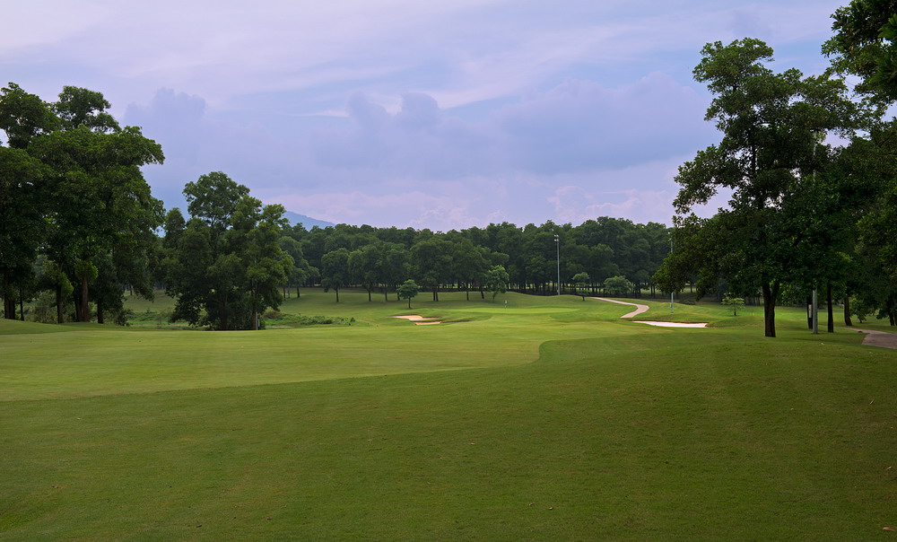 Sân golf Đồng Mô BRG Kings Island Golf Resort